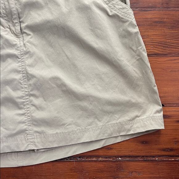 L. L. Bean athletic lined outdoor hiking cargo skort sz 12 - Picture 3 of 7
